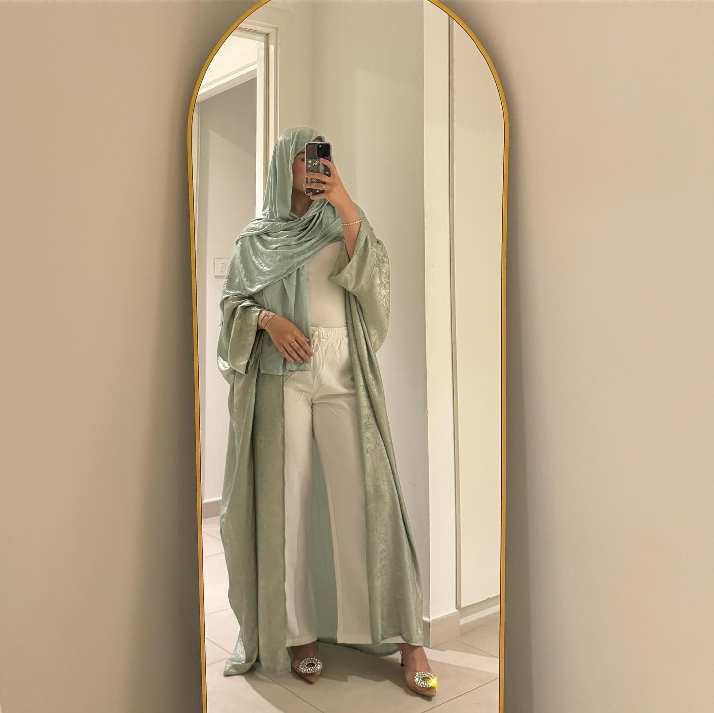 Green shimmer abaya